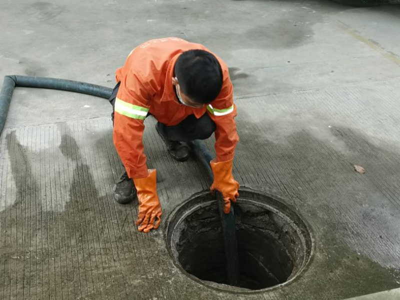 新城区专业水龙头维修 改装动力 修水管漏水